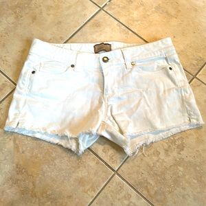 3/$10 Paige denim low rise white denim shorts size 27